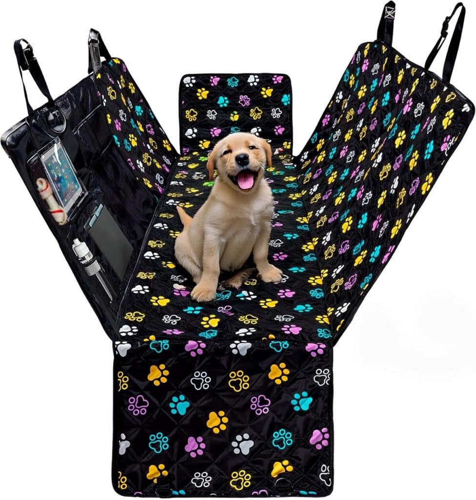 Test de la housse de siège imperméable pour chien - motif empreintes