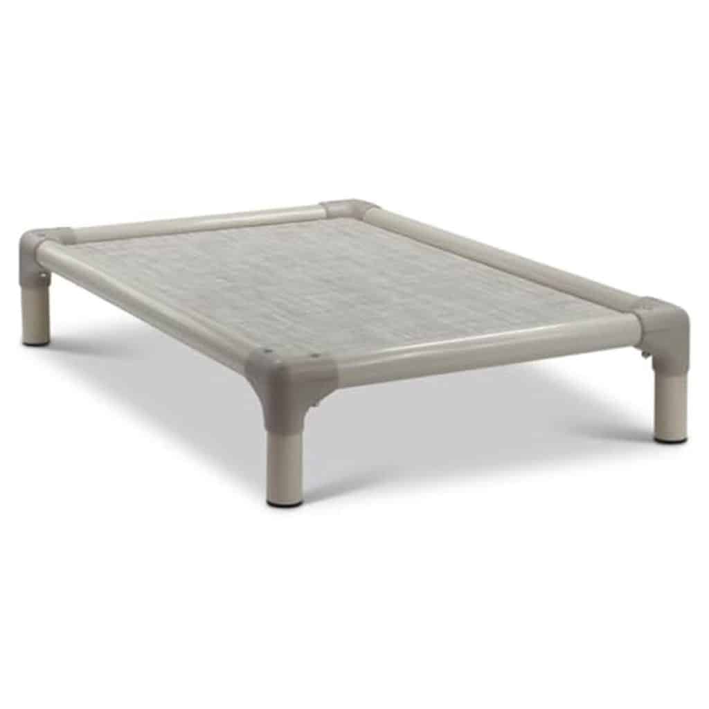 Test du lit pour chien Kuranda Amande en PVC antigrignotage