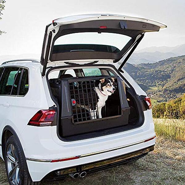 Découvrez notre test complet du panier Ferplast Atlas Car 100 Scenic : sécurité, confort et praticité pour transporter votre chien en voiture en toute sérénité. 